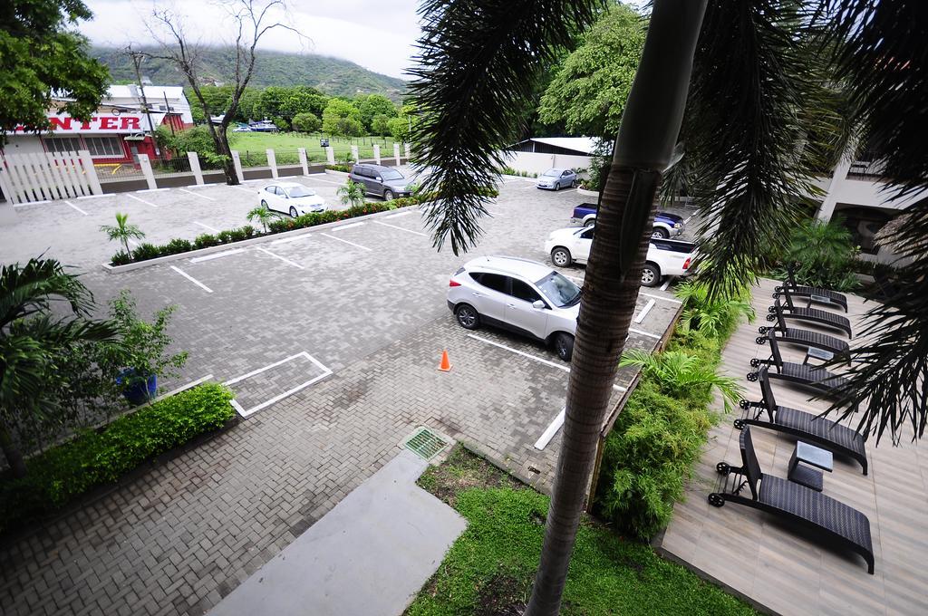 Hotel Colono Beach Coco Exterior photo
